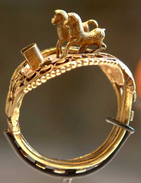 Geschichte des Goldes, dekorativen Anwendung von Gold | Delafee