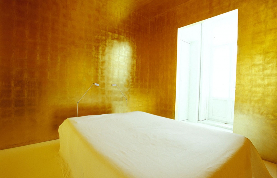 Claudio Parmiggiani - La Chambre d'or Golden Wall at the Windsor Hotel in Nice