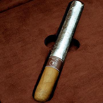 Cigar avec argent