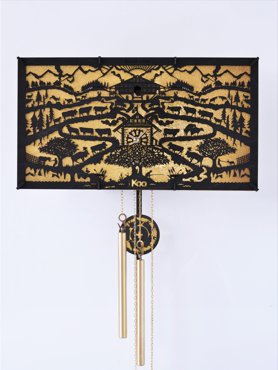 DeLafée. gold. gold leaf. gold foil. coucou. swiss made. watch. watchmaking. Koo