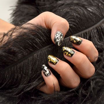 nail art. manucure. feuille d'or. or. doré. ongle. delafée