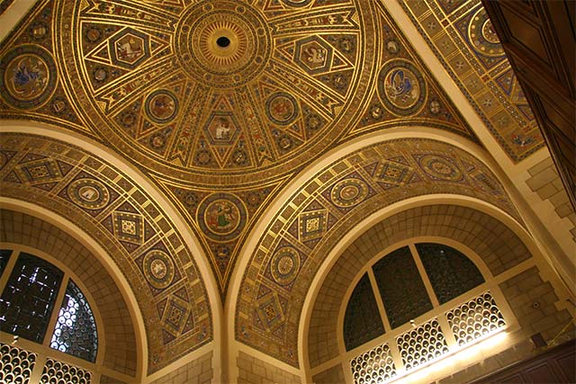 Dorure avec de la feuille d'or 